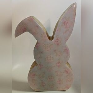 Floral Bunny Decor made of Wood with a Glass Gel coating Resin. NWOT